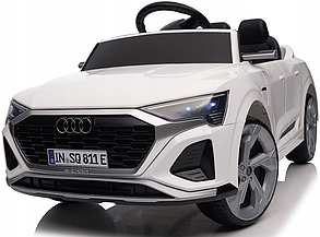 Дитячий електромобіль AUDI SQ8 4x4 12В PlayHouse білий (Польща)