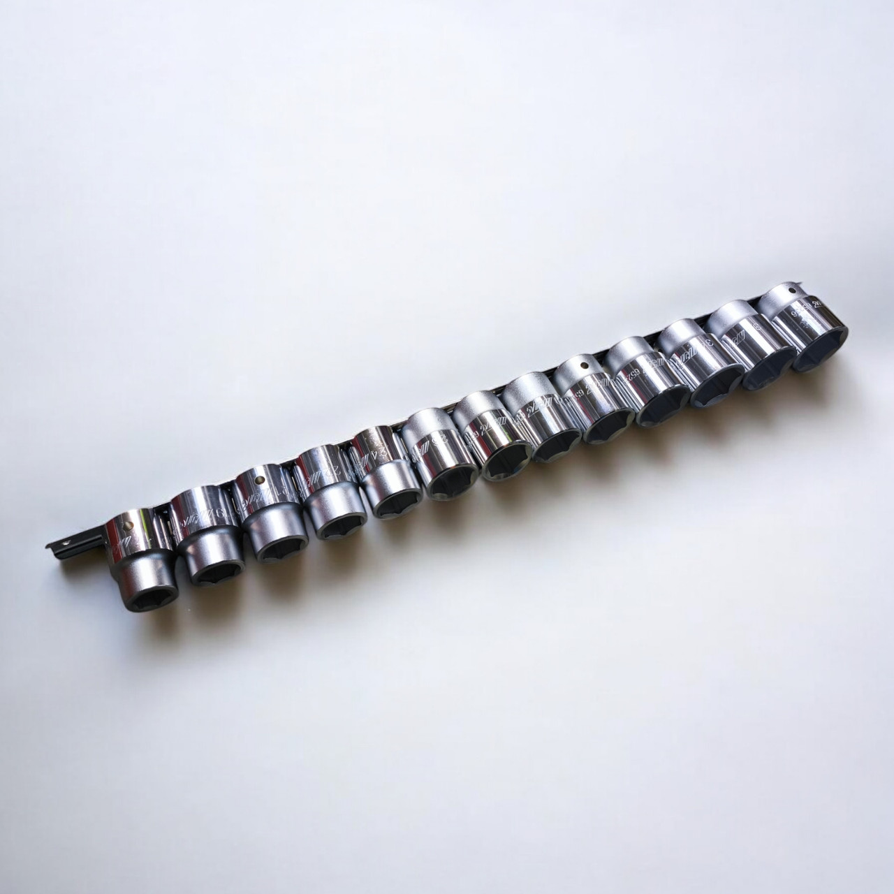 Набір головок 3/4" 6 гр. 13 од. 17~36мм (на планці) 65217-36 JTC