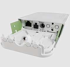 Зовнішня точка доступу MikroTik wAP LTE kit (2024) (wAPR-2nD&EC200A-EU)