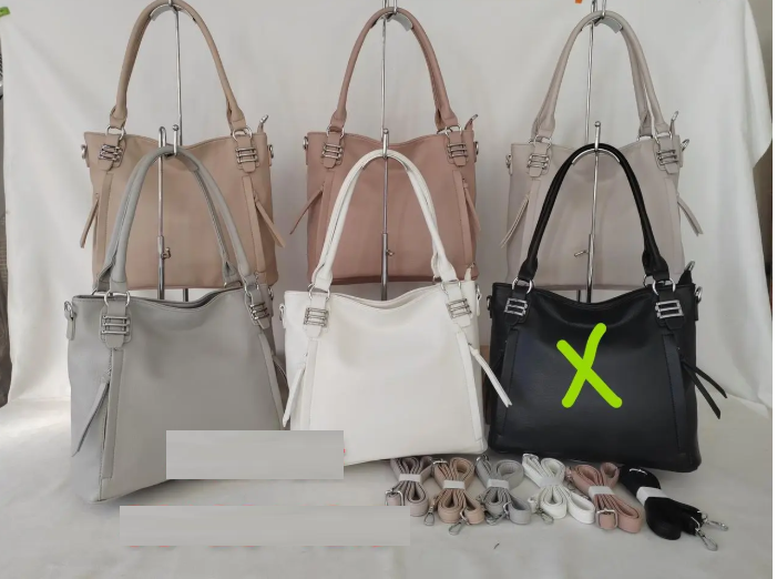 Сумка жіноча містка 38*28 см на блискавці з кишенями зі штучної шкіри Zhenya, фото 1