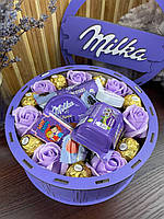 Солодкий подарунковий набір Milka + мильні троянди Подарункові набори боксі