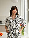 Жіноче біле літнє плаття-сорочка міді з чорним принтом, фото 2