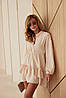 Повітряне літнє муслінове плаття-кльош з воланами на ґудзиках з довгими рукавами кольору беж, фото 9