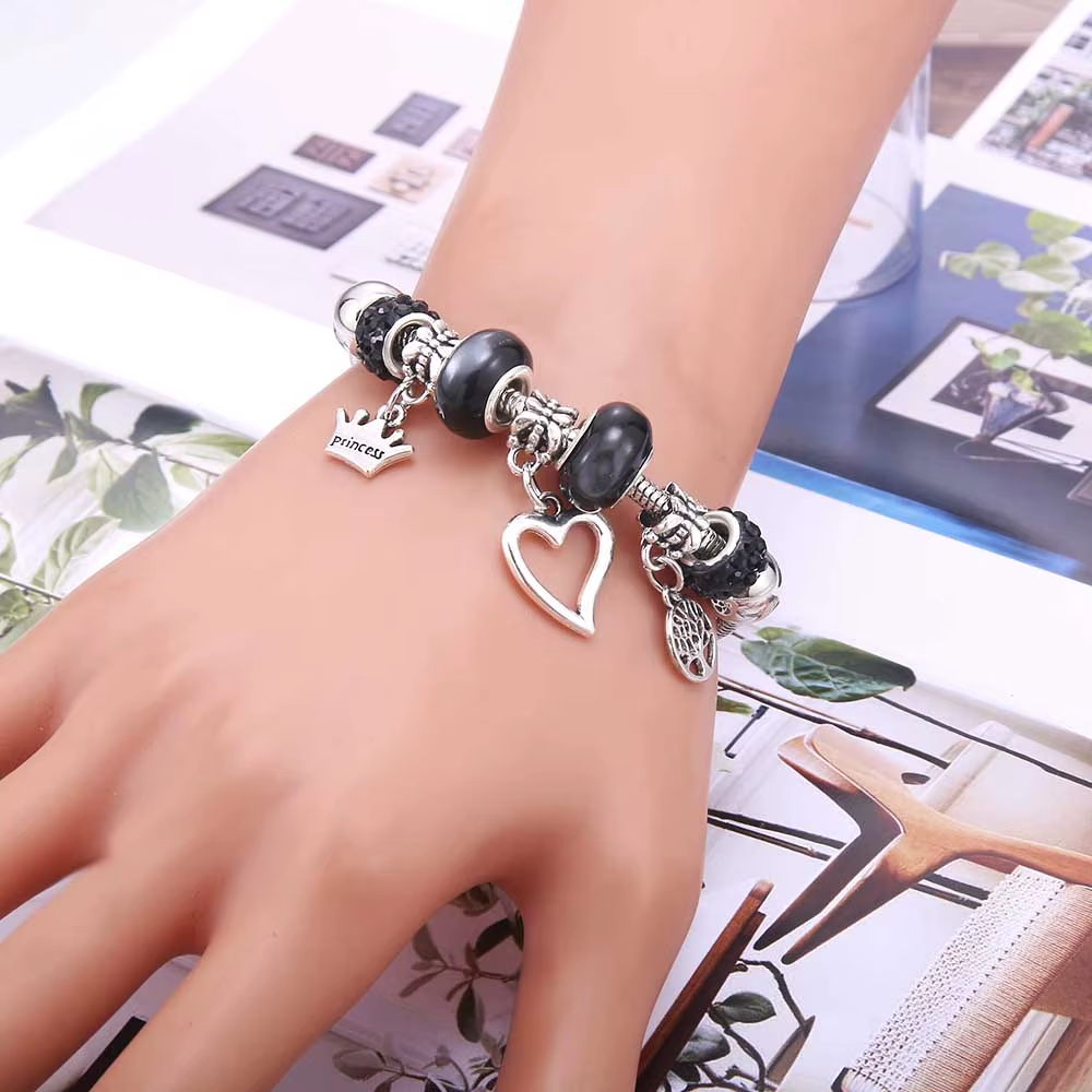 Шикарний жіночий браслет Пандора Pandora чорні камені з короною дерево серце