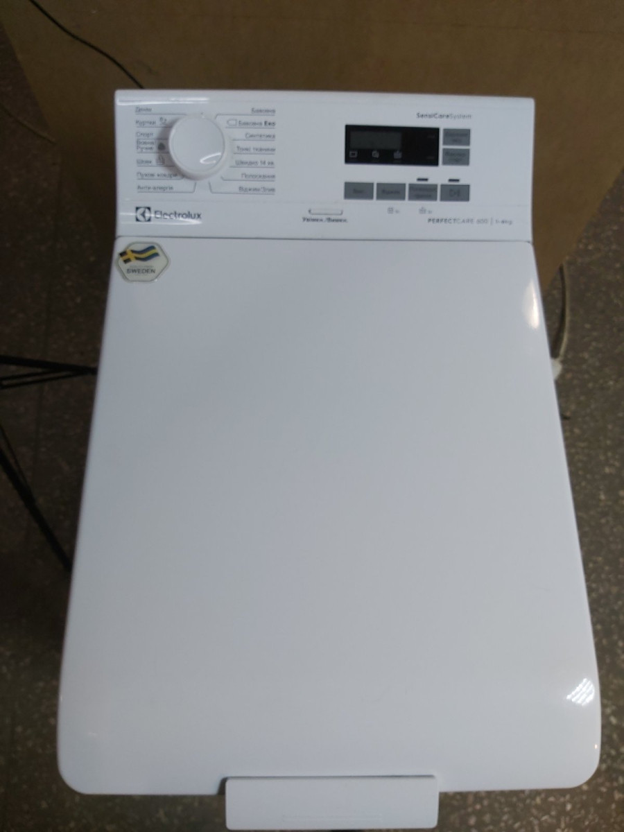 Пральна машина з вертикальним завантаженням ELECTROLUX EW6T5061U Б/В