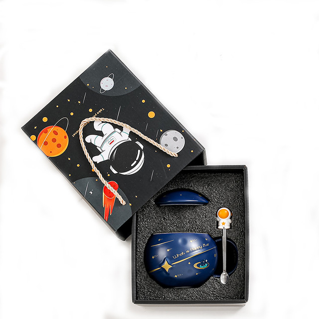 Подарункова чашка з ложкою Космос в авторському пакуванні