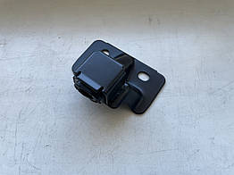 Фіксатор (упор) задніх дверей нижній Renault Kangoo 2 (2009-...), 8200497816