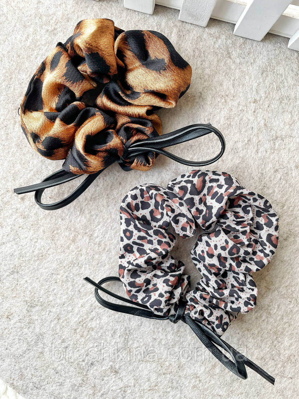Резинки для волосся Ø 9*4 см 12 шт/уп. ЛЕОПАРДОВІ, фото 1
