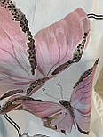 Оригінальна літня жіноча світла футболка з гарним принтом Метелики розмір 58, фото 6