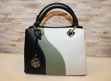 Сумка жіноча чорна зі вставками код 7-90916