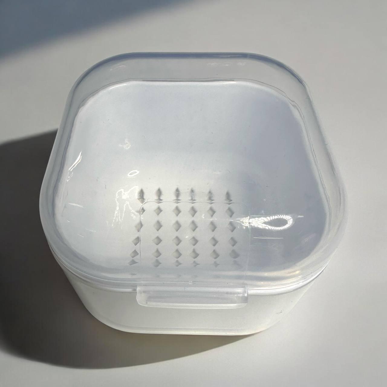 Контейнер для замочування манікюрних інструментів та фрез, білий