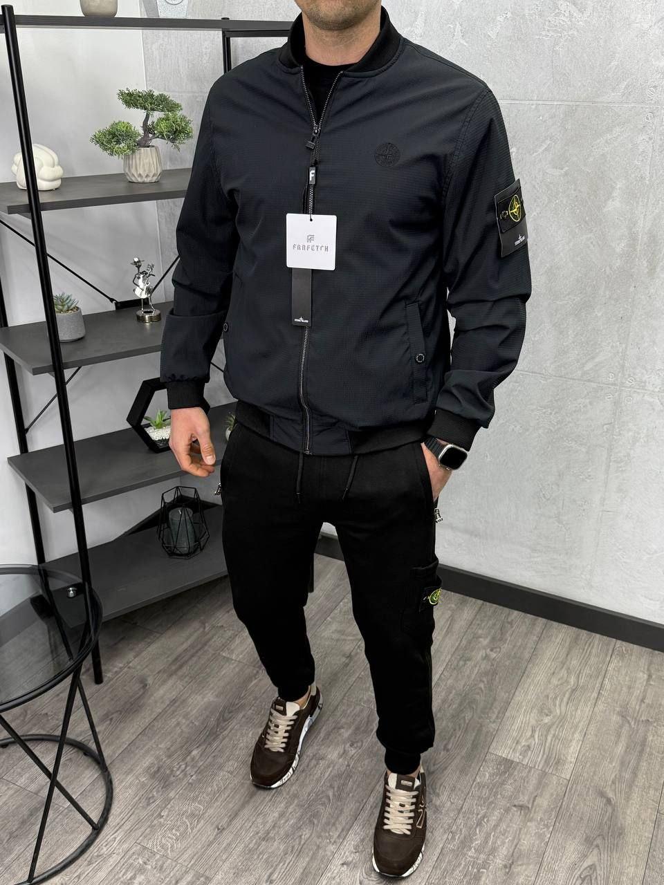 Чоловіча куртка вітровка Stone Island H5091 чорна