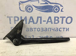 Петля капота ліва Mitsubishi L200 KB 2.5 ДИЗЕЛЬ 4D56U 2006 (б/у)