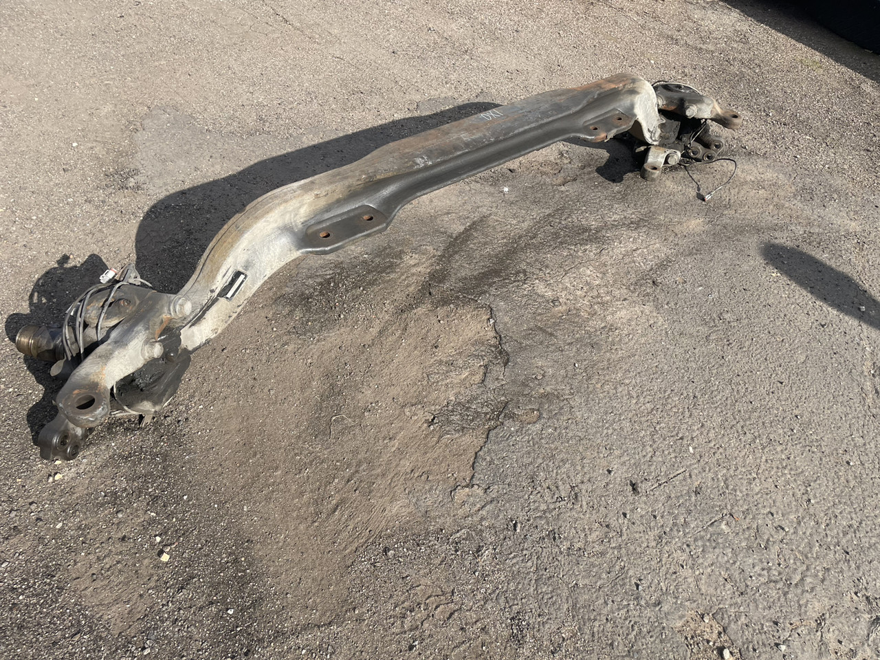 Renault Magnum E5 DXI балка переднего моста б/у1385448, фото 1