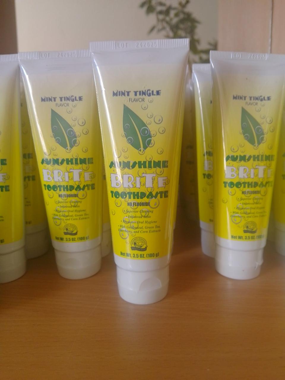 Зубна паста без фтору Sunshine Brite 100 г.