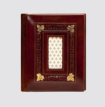 Фотоальбом у шкіряній палітурці з натуральної шкіри та дизайнерськими листами в оригінальному дизайні