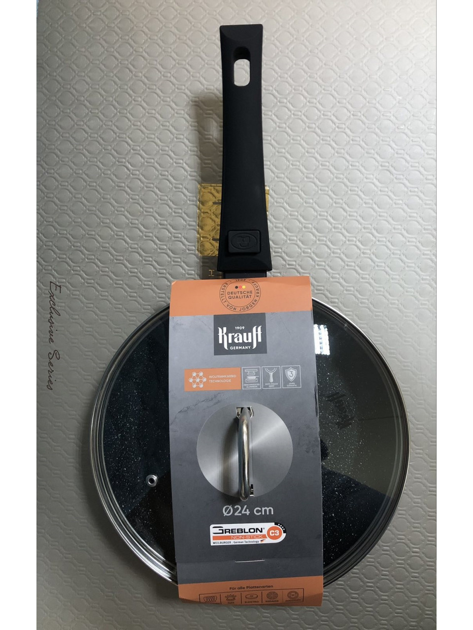 Сковорода з антипригарним покриттям та скляною кришкою Krauff Smart Fry 28 см (88-222-116)