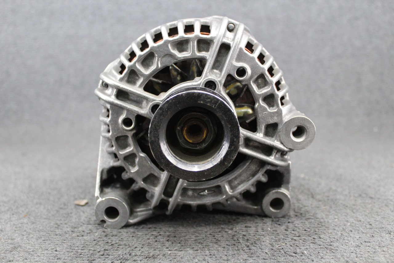 Генератор Bmw E60 E83 2.5 3.0 0124525026