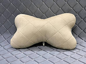Подушка під голову в машину з Алькантари (штучної замші). Бежева, великий ромб, 1 шт