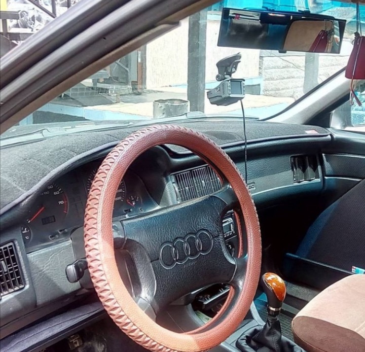 Накидка на панель AUDI 80 (B3, B4 пок., Typ. 89, 8A, 89Q, 8B, 8C, 8G, ) 1986-1996