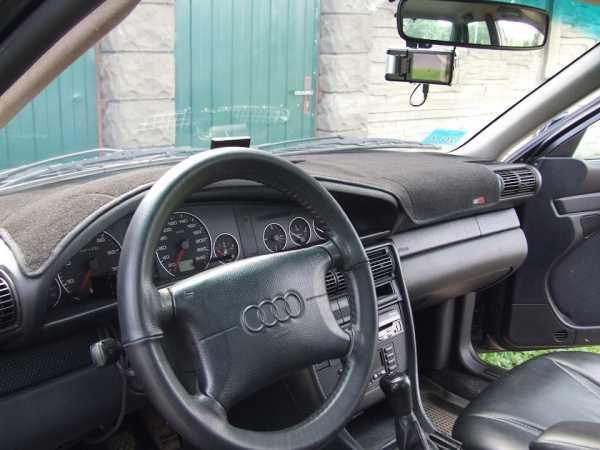 Накидка на панель приладів Audi 100 (С4 пок., Typ 4A, ) 1990-1994