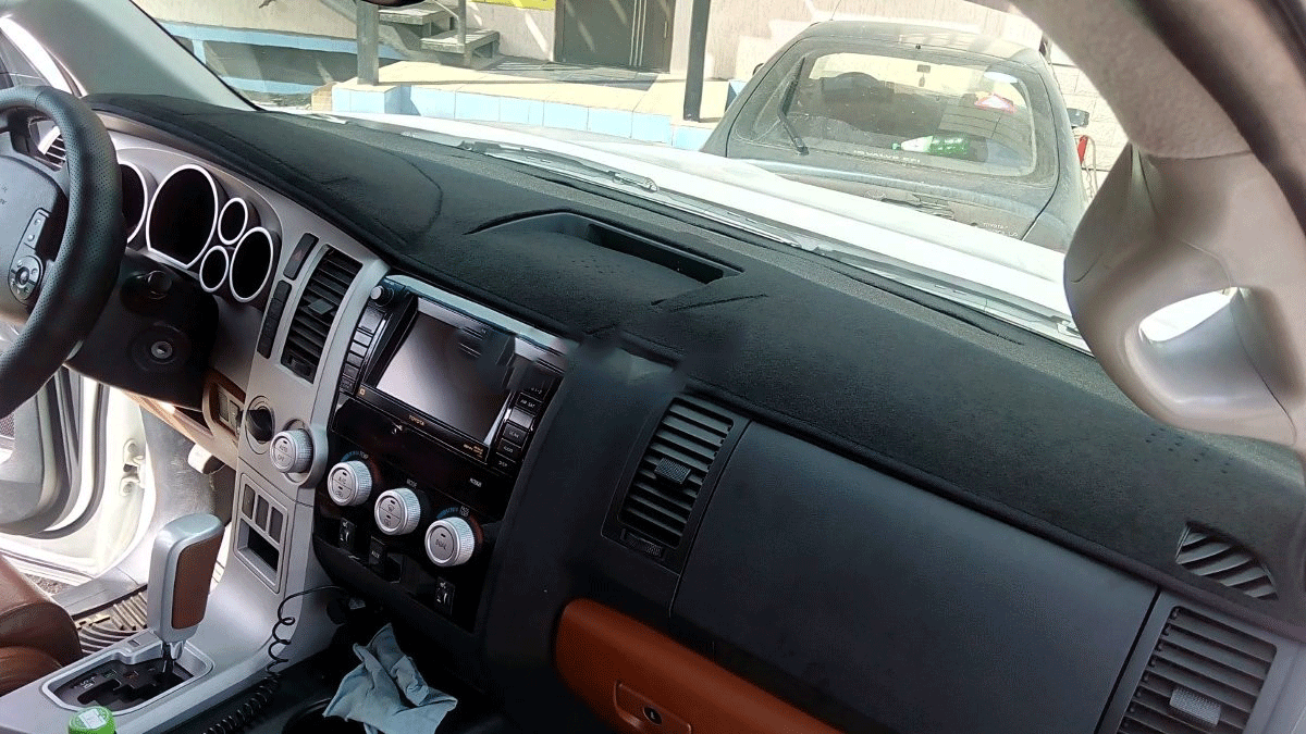 Накидка на панель приладів TOYOTA Tundra (2 пок., ), 2005-2014