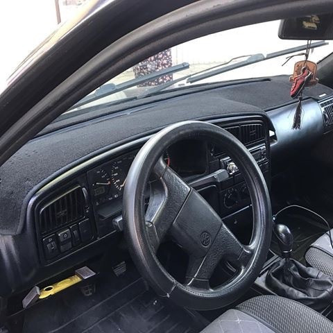 Накидка на панель приладів Volkswagen Passat B3 (Typ 35i) 1988-1993