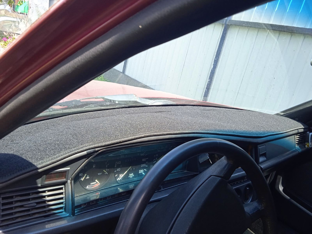 Накидка на панель приладів MERCEDES-BENZ е class w123 (1 пок) 1976-1984 р.