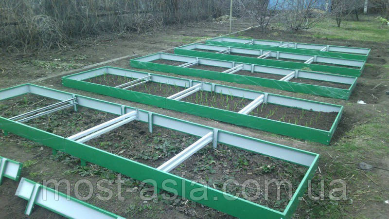 Грядка 3000*1000 зелена глянцева.