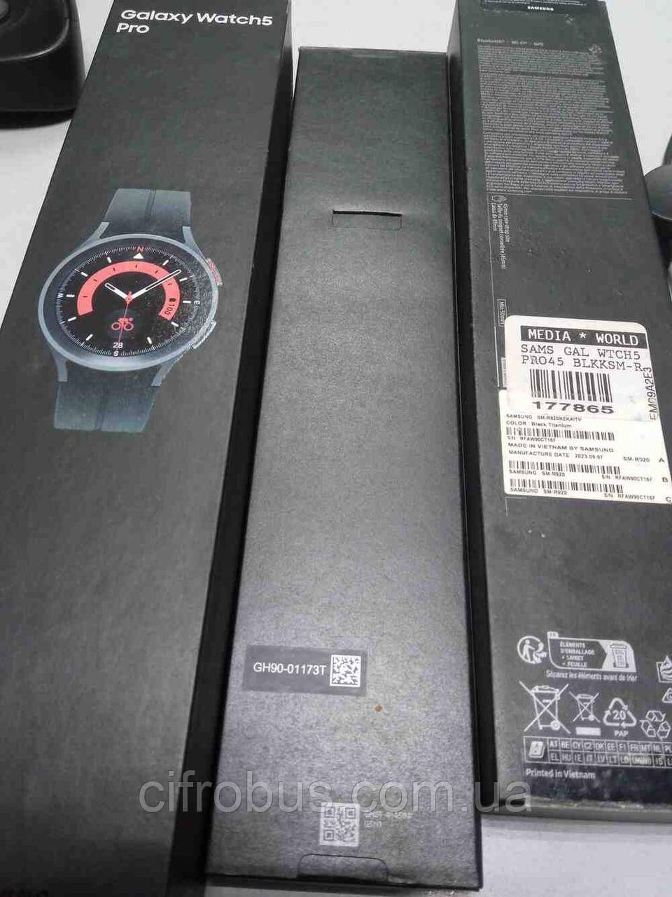 Смарт-годинник браслет Б/У Samsung Galaxy Watch 5 Pro SM-R920NZKASEK