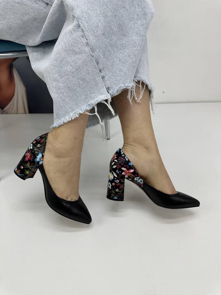 Туфлі жіночих ISKRINA 9025(01A2-CNP01-YP06) на каблуке 37