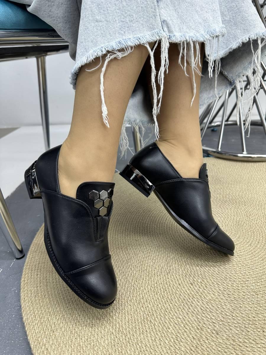 Жіночі туфлі на низькому каблуці Vensi V369 37, фото 1