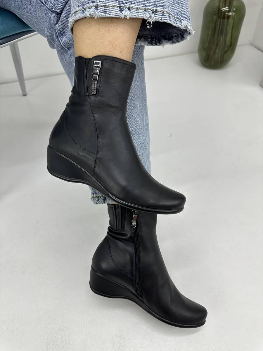 Черевики жіночі Battine B653 чорні осінні на танкетці 37, фото 1