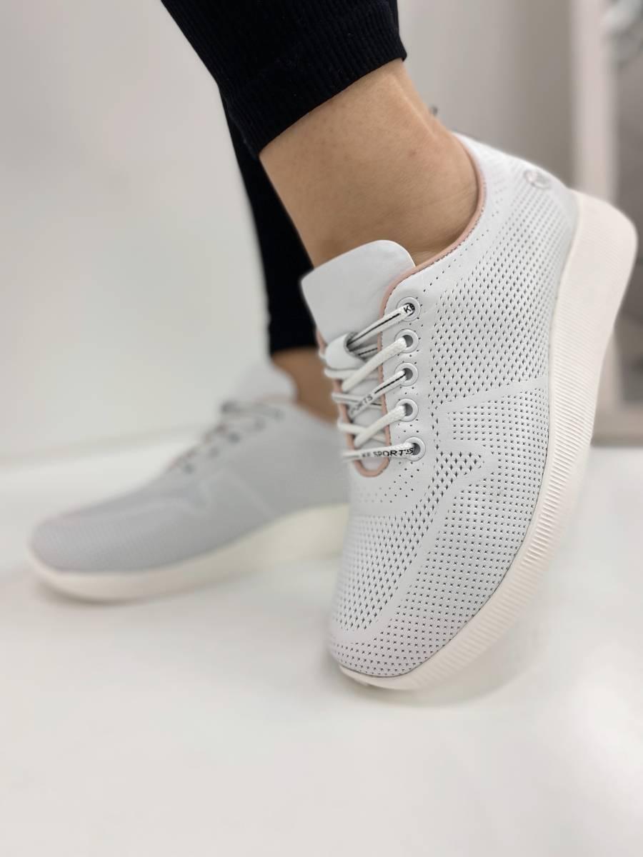 Кросівки жіночі MammaMia D21YA-25LX білі шкіряні з перфорацією 36, фото 1