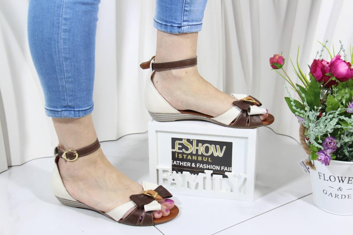 Босоніжки жіночі Phany 309-216 шкіряні на низькому ходу із закритою п'ятою 37, фото 1