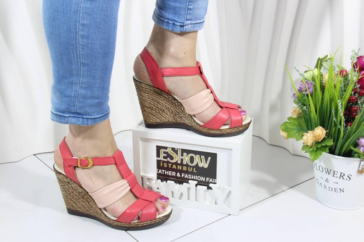 Літні босоніжки Norka 075-128 на танкетці натуральна шкіра 37, фото 1