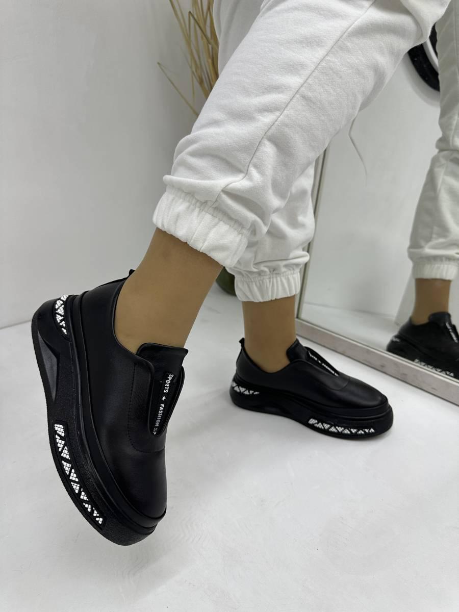 Туфлі жіночі Guero P075-KS72 (36-42) Color 14 шкіряні чорні 36