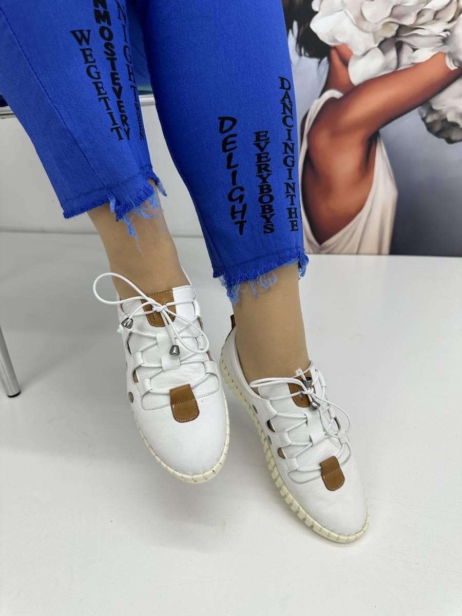 Мокасини жіночі Aras Shoes 19740-BEYAZ білі шкіряні 37