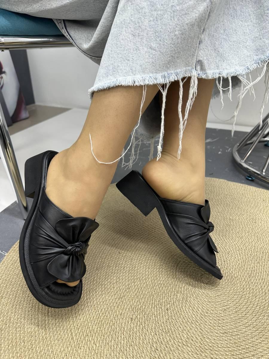 Сабо жіночі GUERO G395-R833-1 Siyah BATTAL Color 01 чорні 41, фото 1