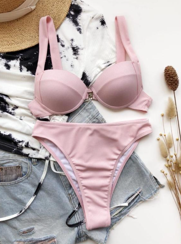 Роздільний жіночий купальник із кісточкою рожевого кольору.