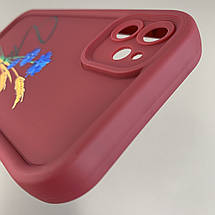 Чохол для Apple iPhone 11 з бортами з принтом Україна на телефон айфон 11 бордовий q06t, фото 5