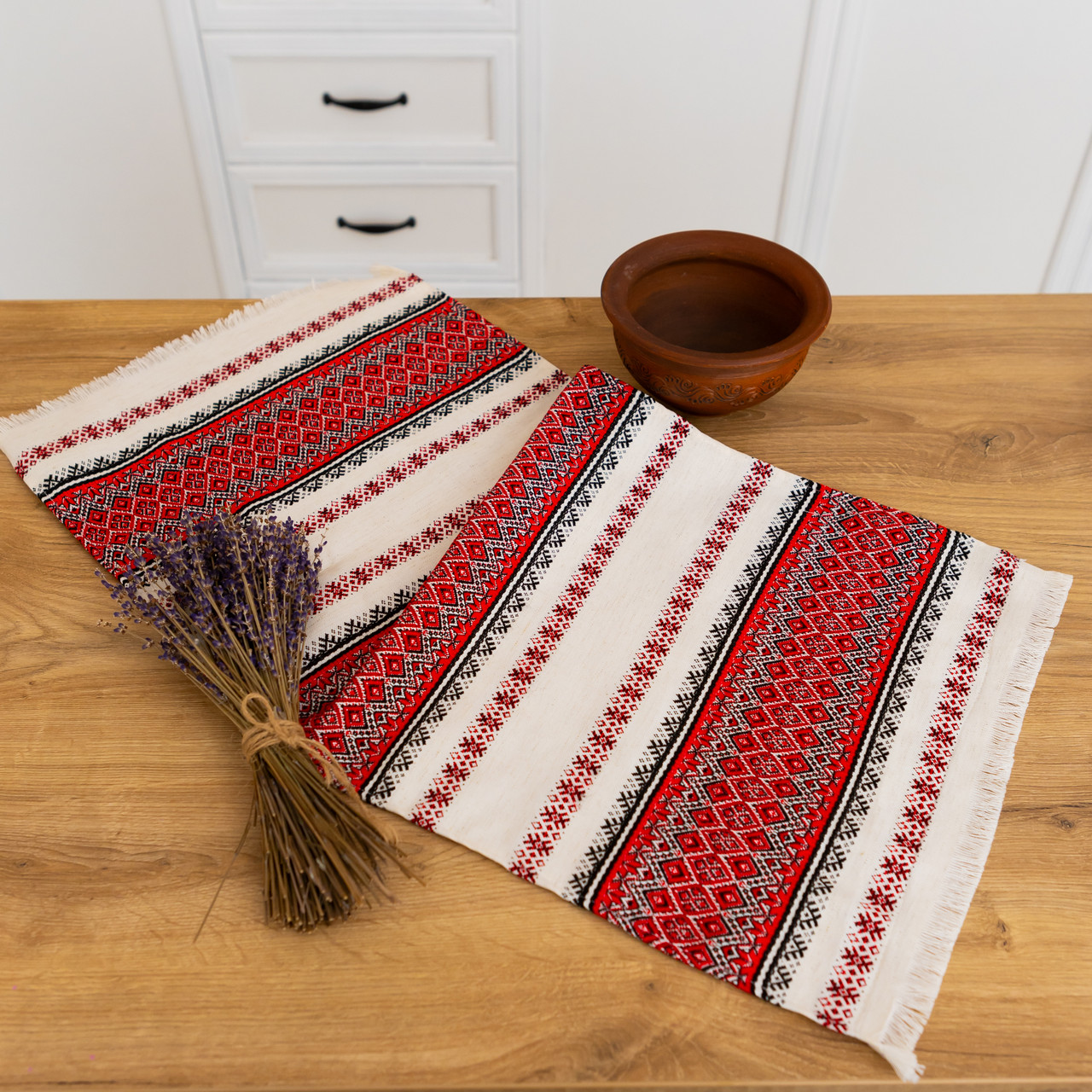 Рушник вишитий з українським орнаментом 75х35 см (мст1-1-35), фото 1