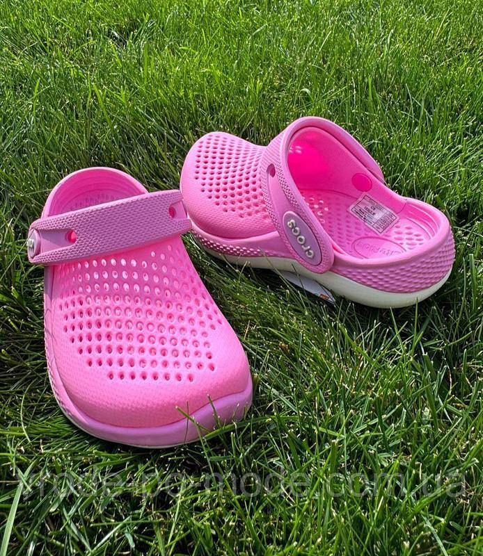 Дитячі легкі шльопанці із піни із закритим носком рожеві лайтрайд CROCS LiteRide 360, літні крокси для дівчаток, оригінал, фото 1