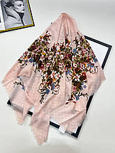 Велика жіноча хустка Квіти весна-осінь 130*130 см пудрова