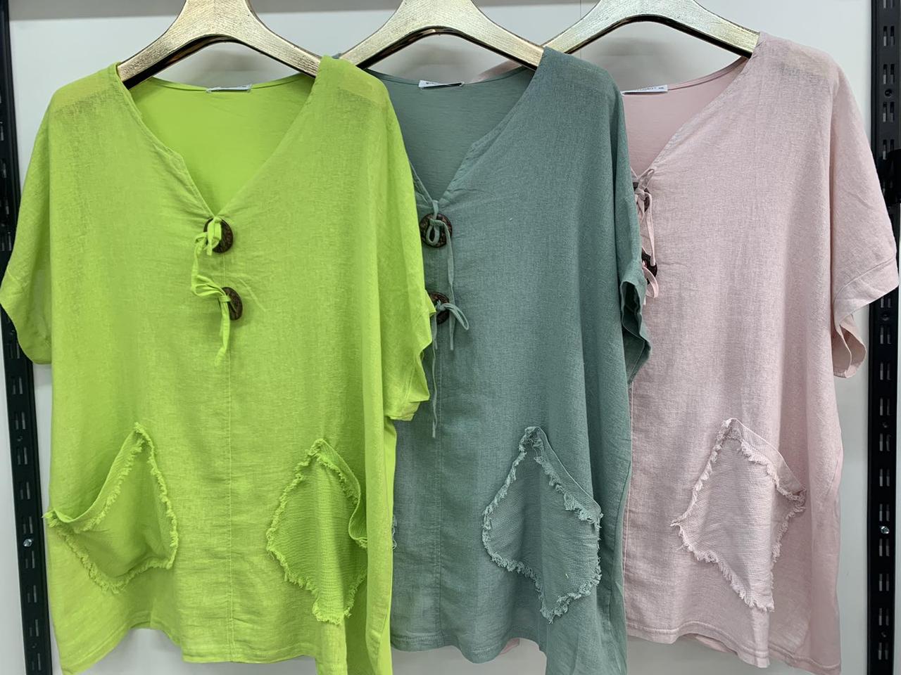 Жіноча футболка з двома кишенями, супер батал 7XL — 10XL оптом