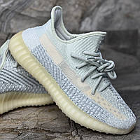 Кросівки Yeezy жіночі