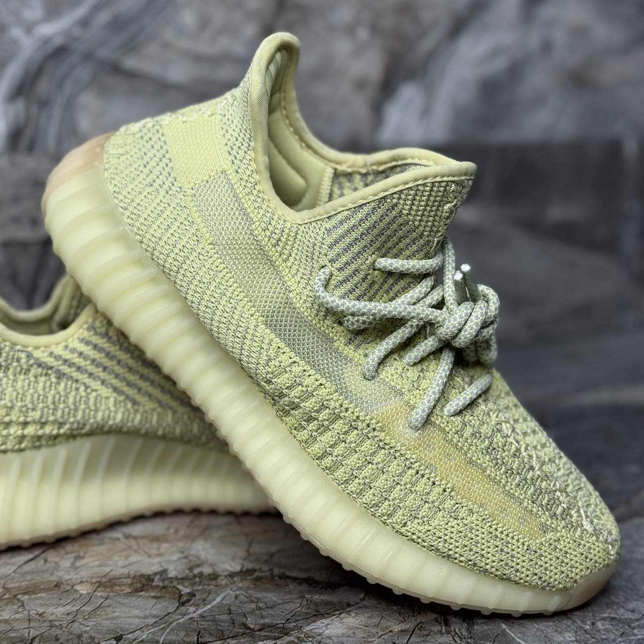 Кросівки салатові Yeezy