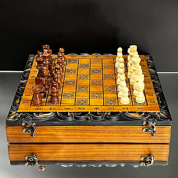 Дерев'яні шахи, 33×33см, арт.191105, офрмлені різьбленям, гросмейстер