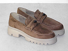 Лофери жіночі на високій підошві з натуральної замші бежеві 37р