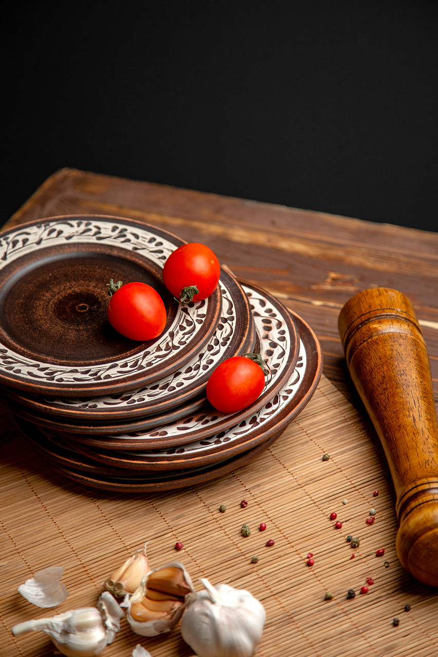 Набір тарілок 185 мм із червоної глини з ангобом 6 шт, фото 1